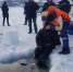 Водолазы МЧС извлекли из воды тело пропавшего 16 января рыбака - МЧС Магаданской области