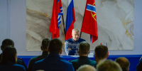Губернатор Сергей Носов: «В посёлке Холодном особое внимание уделяем семьям с детьми и пожилым людям» - Администрация Магаданской области