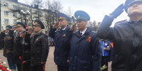 В честь 80-летия Победы в Великой Отечественной войне сотрудники УФССП России по Магаданской области приняли участие в церемонии памяти в сквере Победы - УФССП
