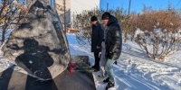В Магадане почтили память сотрудников органов внутренних дел России, погибших при исполнении служебных обязанностей - MagadanMedia.Ru