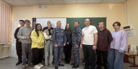 В Магадане росгвардейцы и студенты почтили память погибших правоохранителей - Kolyma.Ru