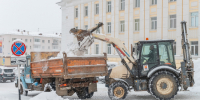 Вывозом снежных валов, расширением проезжей части, расчисткой тротуаров занимаются городские службы Магадана 28 января - Мэрия города Магадана