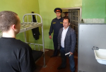 Детский омбудсмен проверил условия содержания женщин и несовершеннолетних в следственном изоляторе